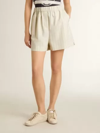damen shorts aus wollmischung mit weissen und grauen nadelstreifen 2 330x440 - Damen-Shorts aus Wollmischung mit wei&szlig;en und grauen Nadelstreifen