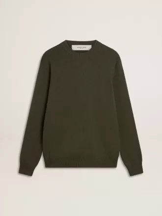 Herrenpullover in Militärgrün mit Rundhalsausschnitt und „Golden”-Schriftzug auf der Rückseite Herrenpullover in Militärgrün mit Rundhalsausschnitt und „Golden”-Schriftzug auf der Rückseite
